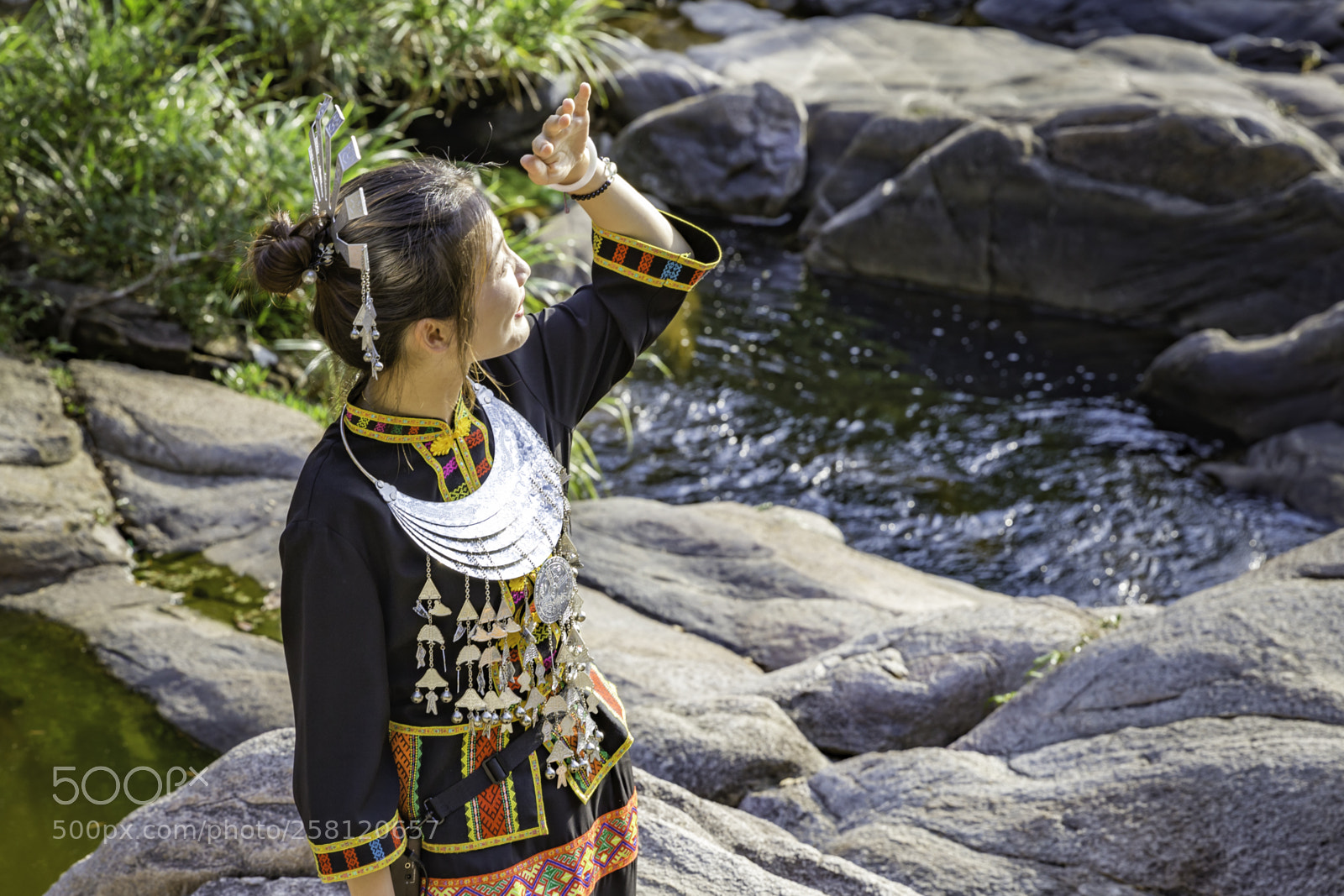 Canon EOS 6D sample photo. Girl of li ethnic photography