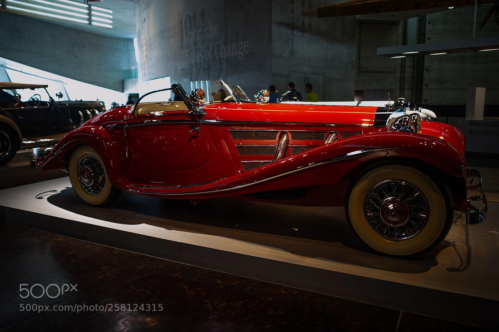 Nikon D4 sample photo. Mercedes-benz museum : stuttgart : germany photography
