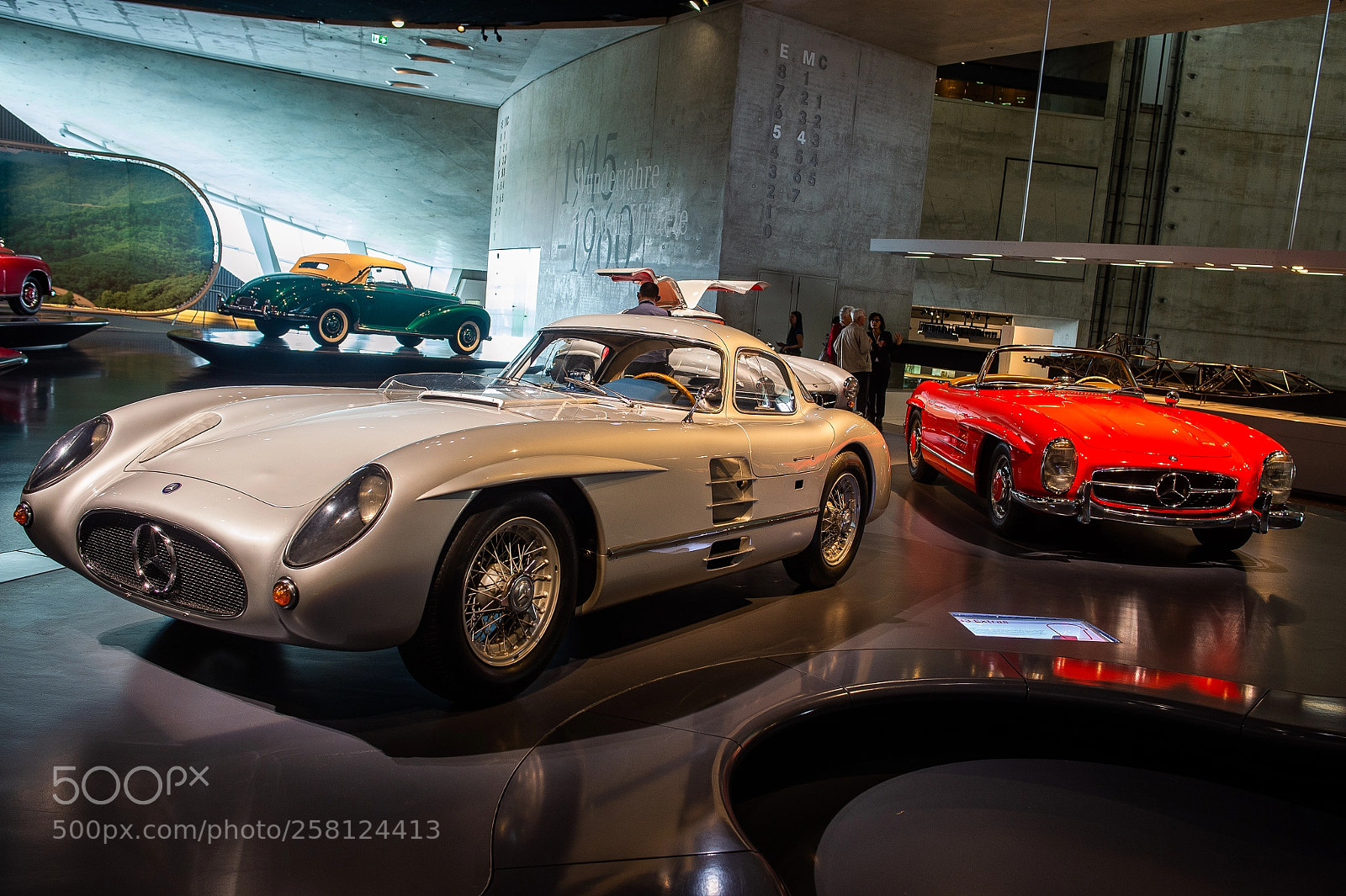 Nikon D4 sample photo. Mercedes-benz museum : stuttgart : germany photography