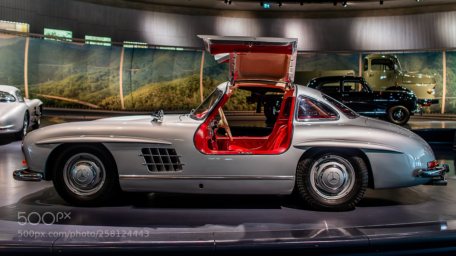 Nikon D4 sample photo. Mercedes-benz museum : stuttgart : germany photography