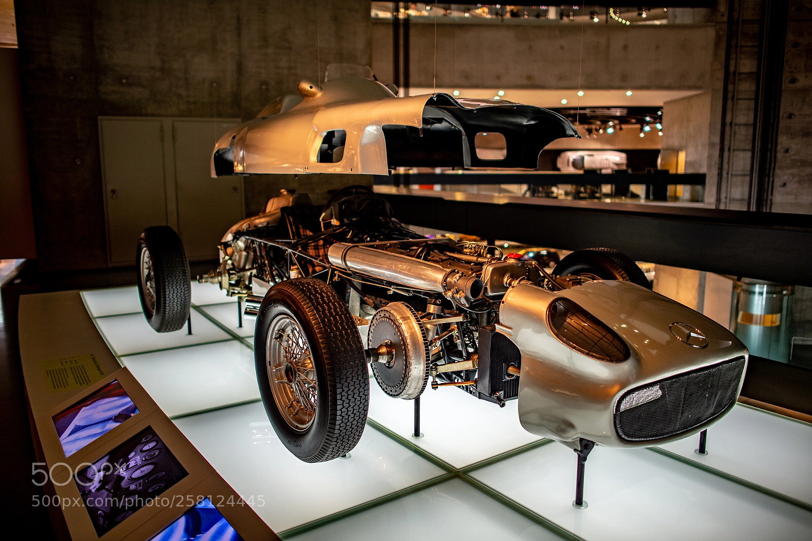 Nikon D4 sample photo. Mercedes-benz museum : stuttgart : germany photography