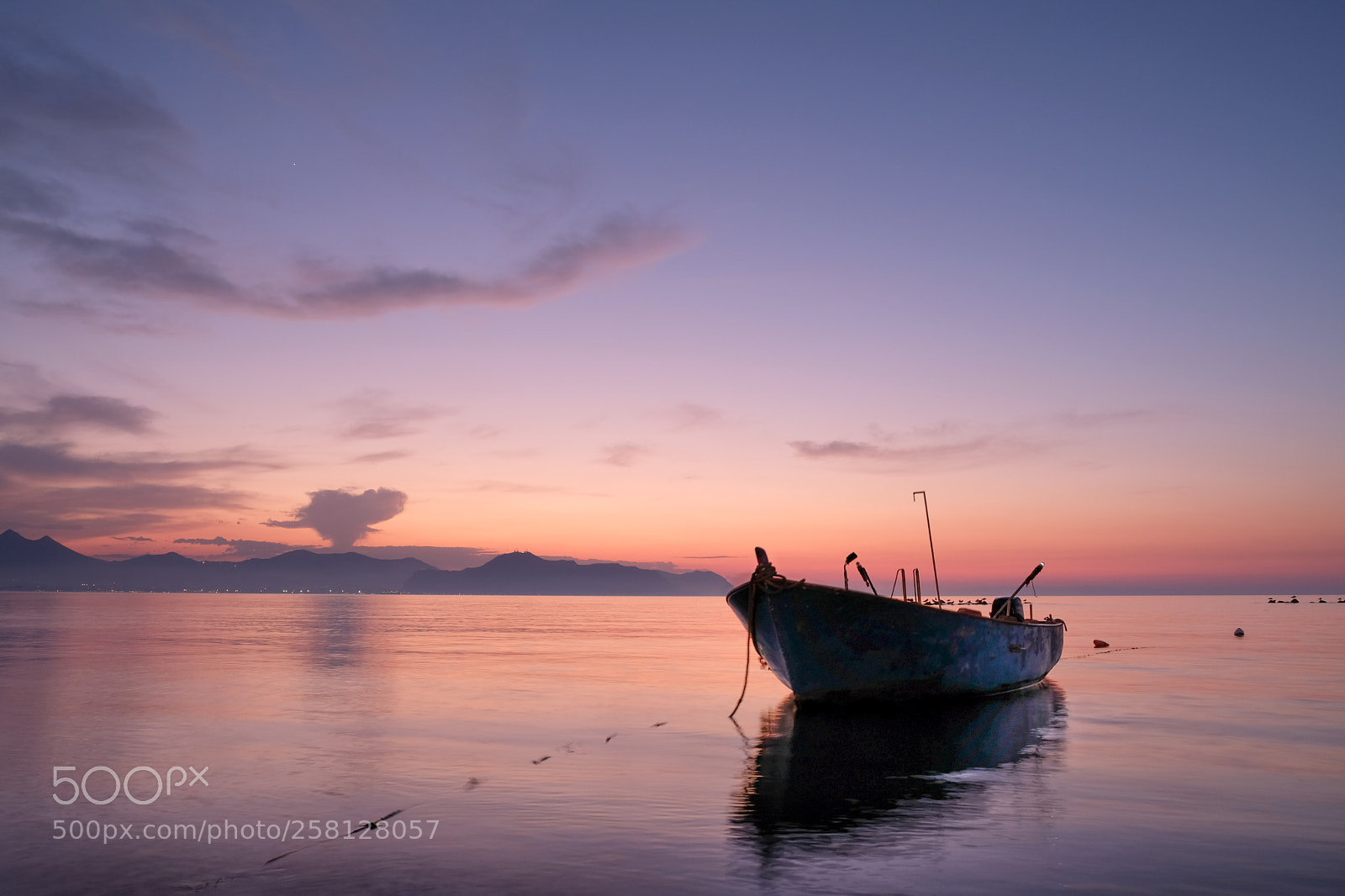 Fujifilm X-T20 sample photo. Old fishing boat photography