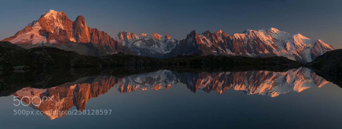 Canon EOS 5D sample photo. Le miroir des alpes photography