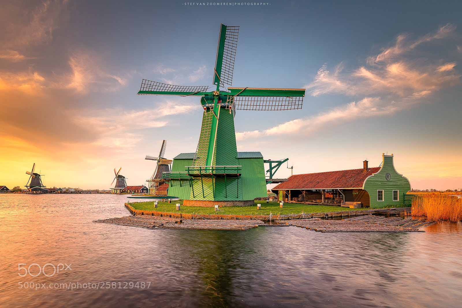 Canon EOS 5D Mark IV sample photo. Zaanse schans windmills  photography