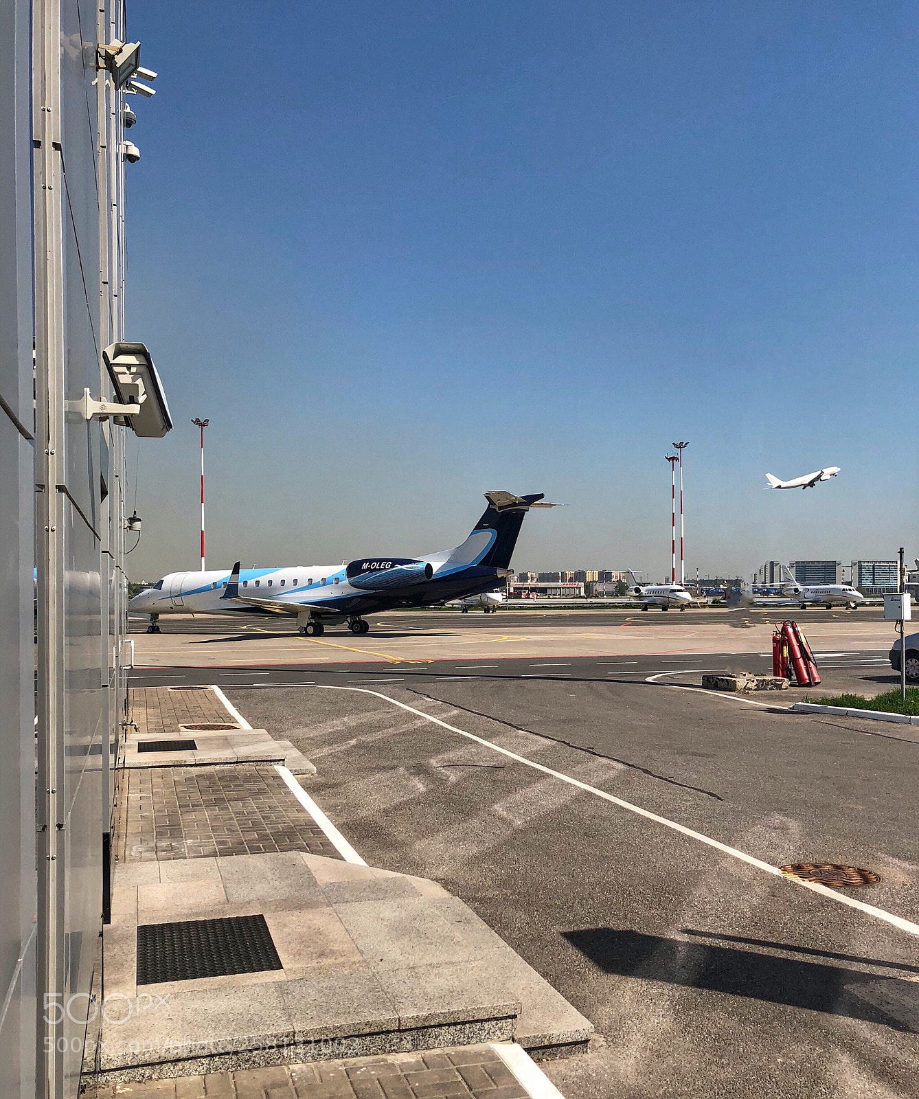Apple iPhone 8 Plus sample photo. Jet photography
