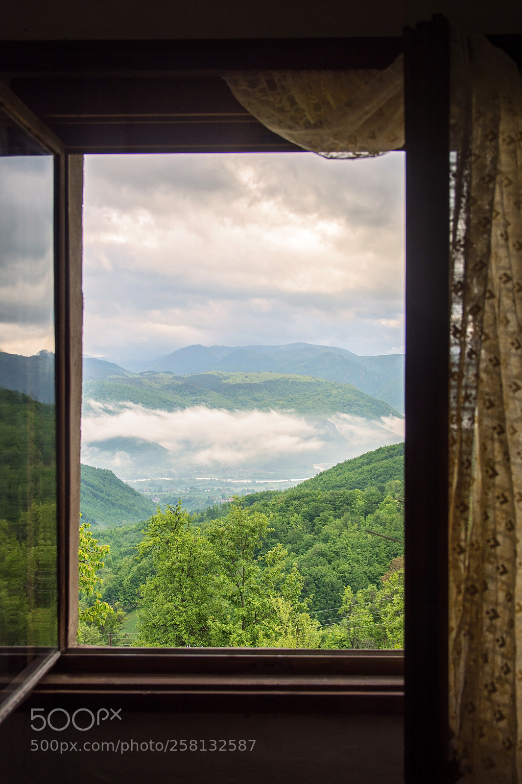 Nikon D7200 sample photo. Morning view trough the photography