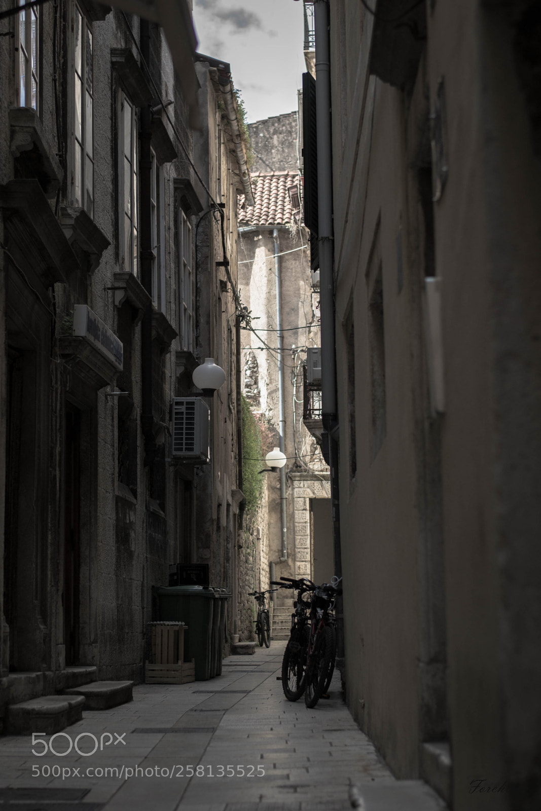 Nikon D3100 sample photo. Streets of zadar photography