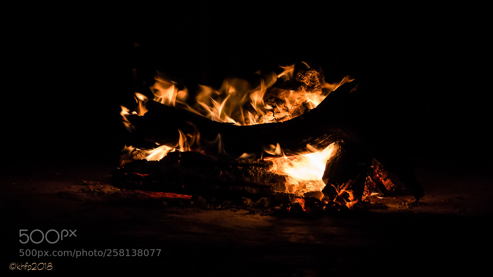 Canon EOS 650D (EOS Rebel T4i / EOS Kiss X6i) sample photo. Wood fire photography