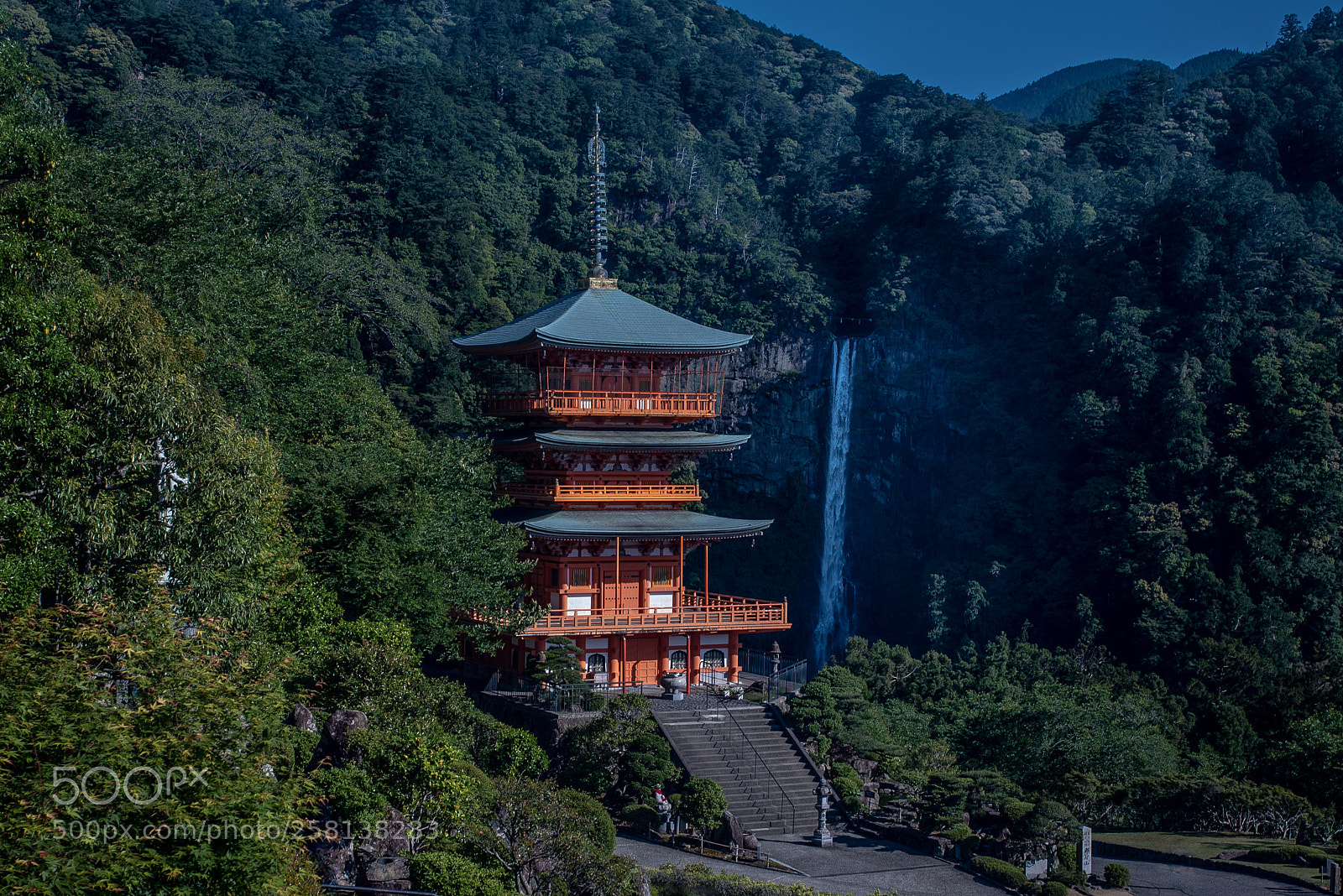 Nikon D750 sample photo. Nachi falls photography
