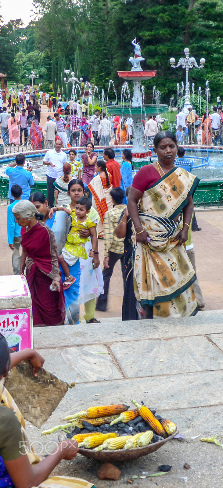 Panasonic DMC-LX1 sample photo. Sunday afternoon in the lalbagh gardens photography