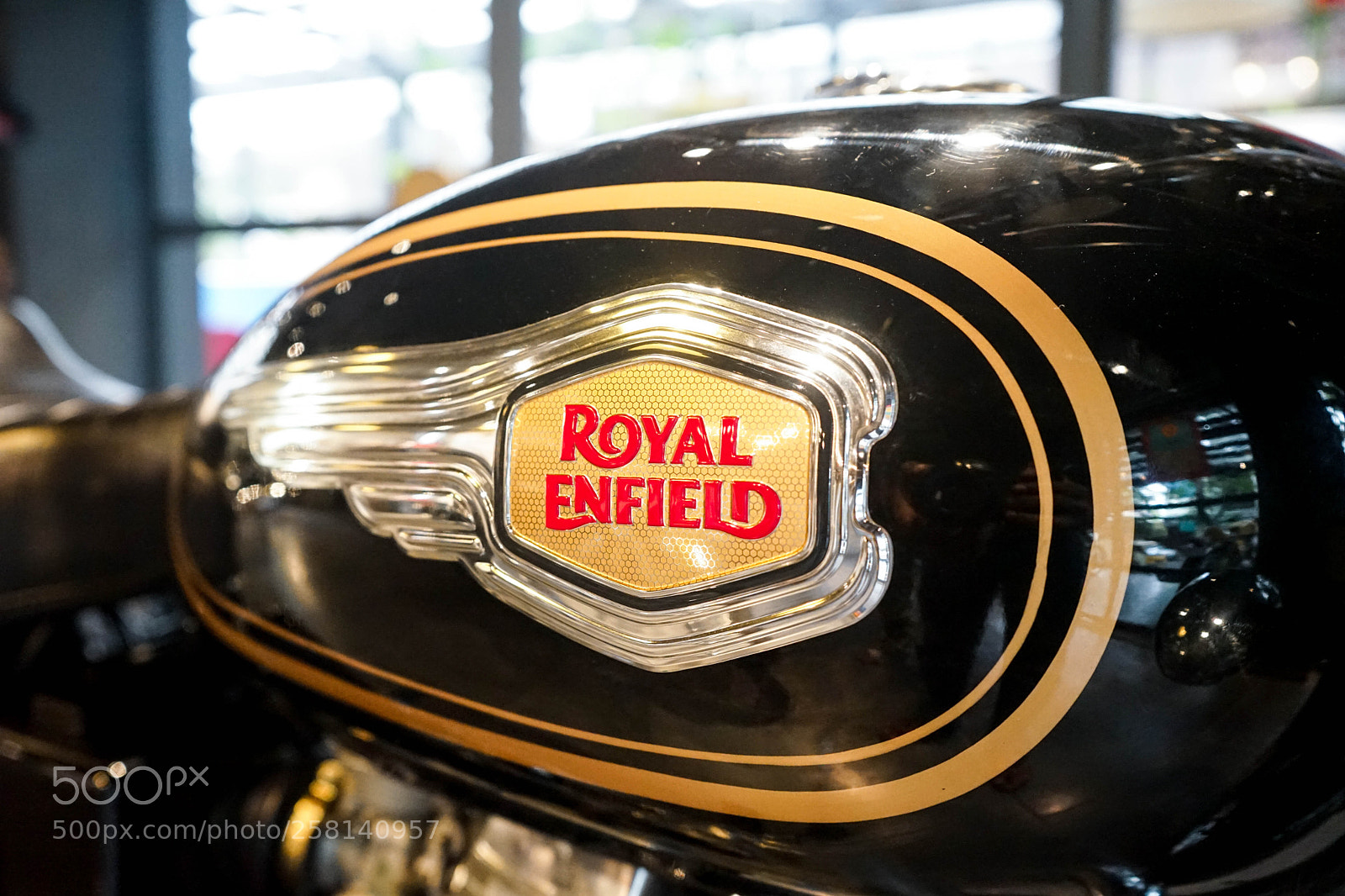 Sony a7 II sample photo. The royale' classics photography