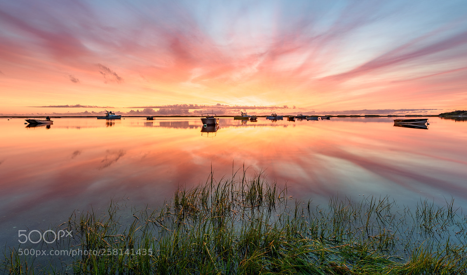 Nikon D810 sample photo. Sunrise at the harbor photography