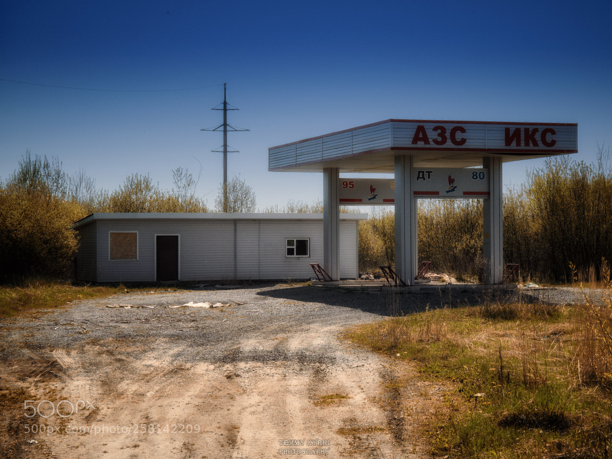 Olympus OM-D E-M5 sample photo. Abandoned gas photography