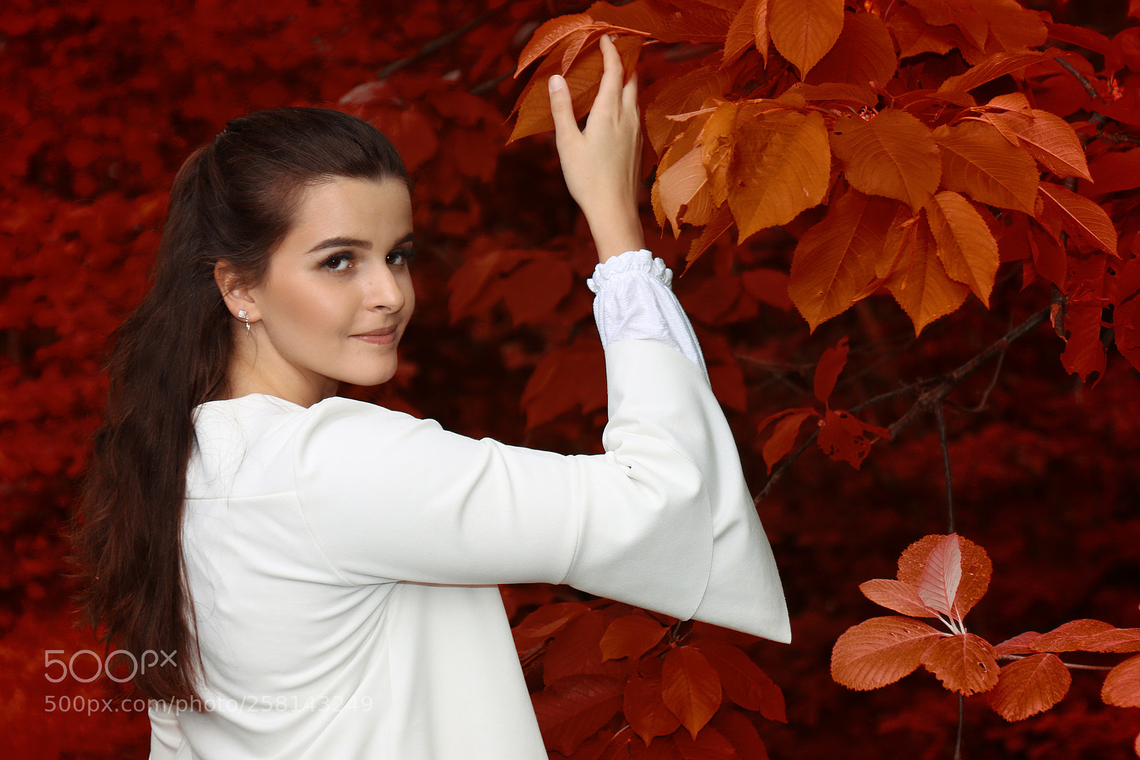 Canon EOS 7D Mark II sample photo. Lady photography