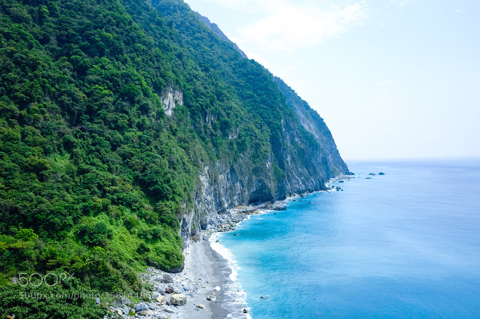 Fujifilm X70 sample photo. Qingshui cliff photography