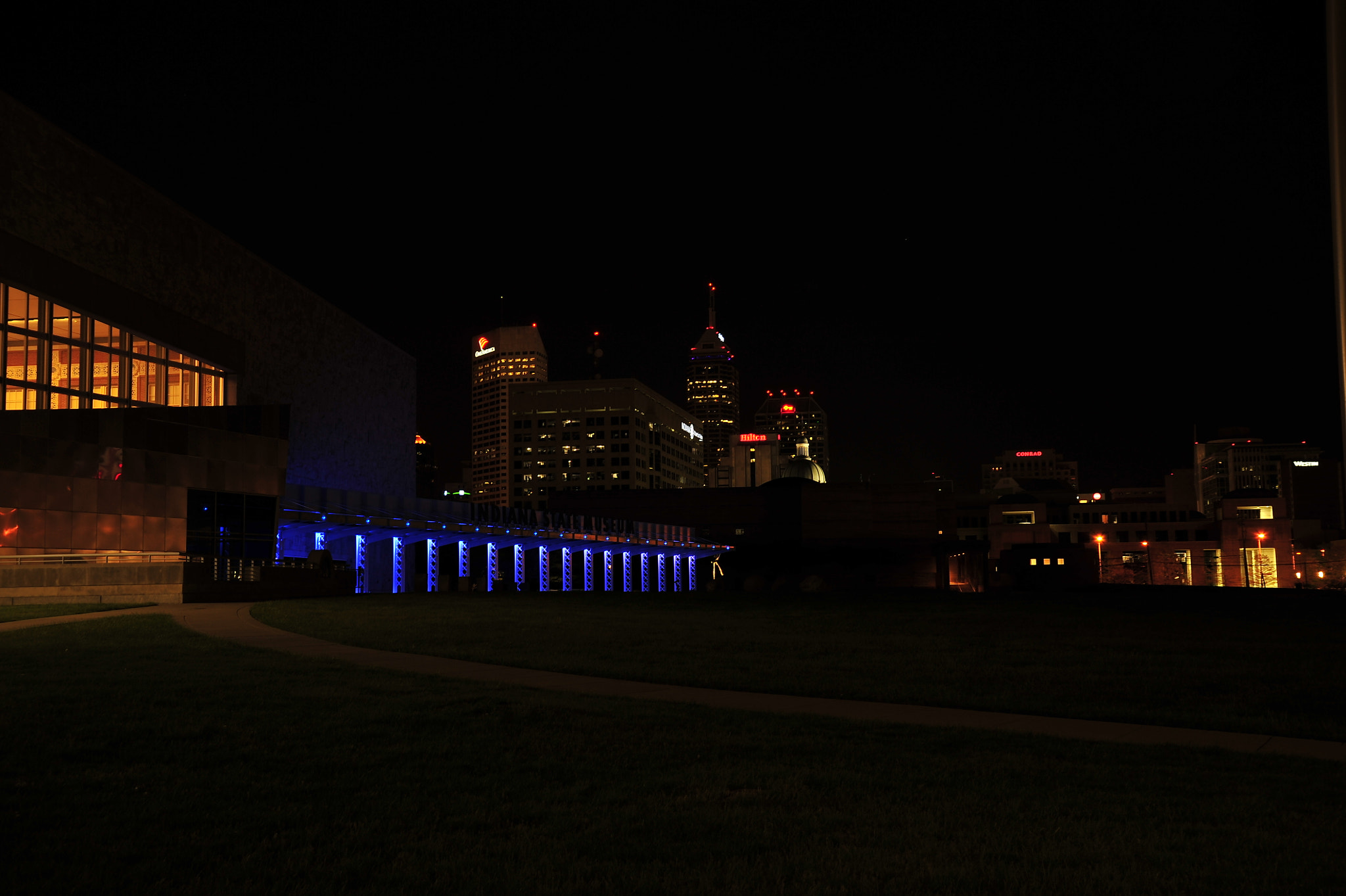 Nikon D700 sample photo. State musem lights photography