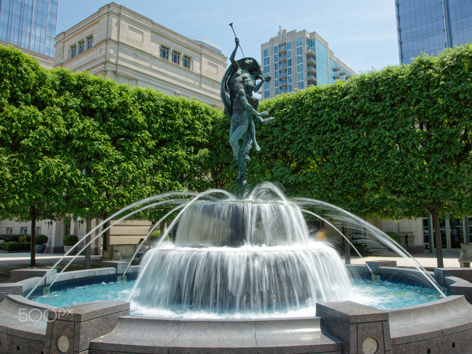 Canon EOS 760D (EOS Rebel T6s / EOS 8000D) sample photo. Fountain music photography