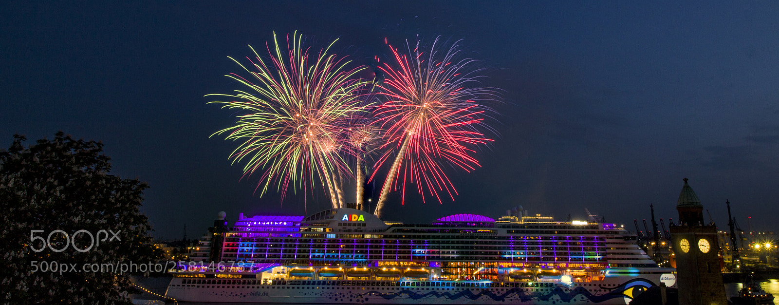Canon EOS 600D (Rebel EOS T3i / EOS Kiss X5) sample photo. Fireworks in sky photography