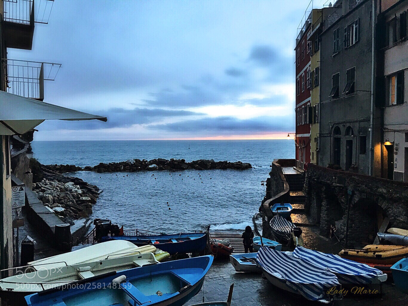 Apple iPhone 7 Plus sample photo. Sunset on the island photography
