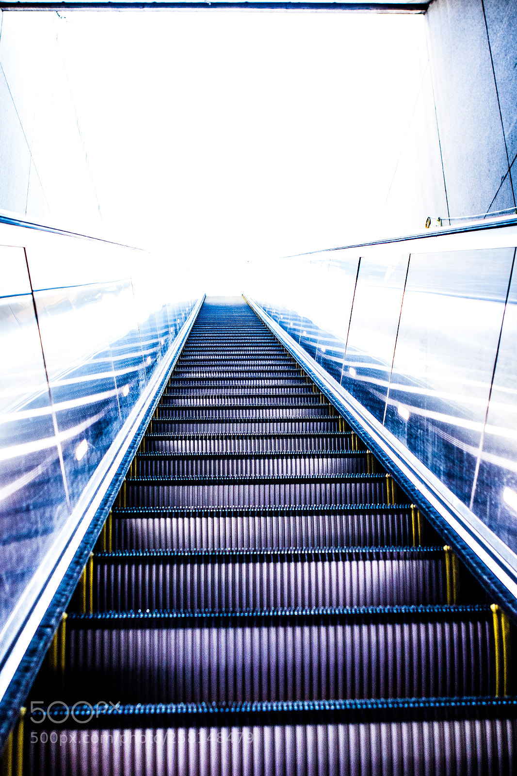Canon EOS 7D Mark II sample photo. Escalator to heaven photography