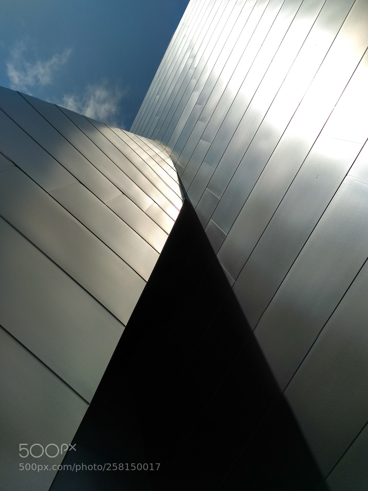 Xiaomi Redmi 3S sample photo. Disney concert hall photography