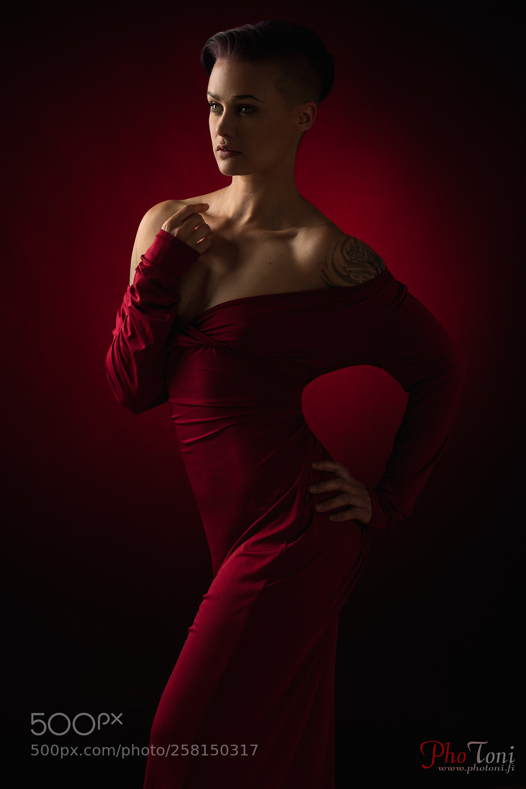 Canon EOS 5D Mark IV sample photo. Laura photography