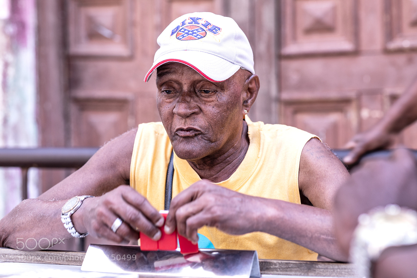 Canon EOS 5D Mark IV sample photo. Dominos - national hobby photography