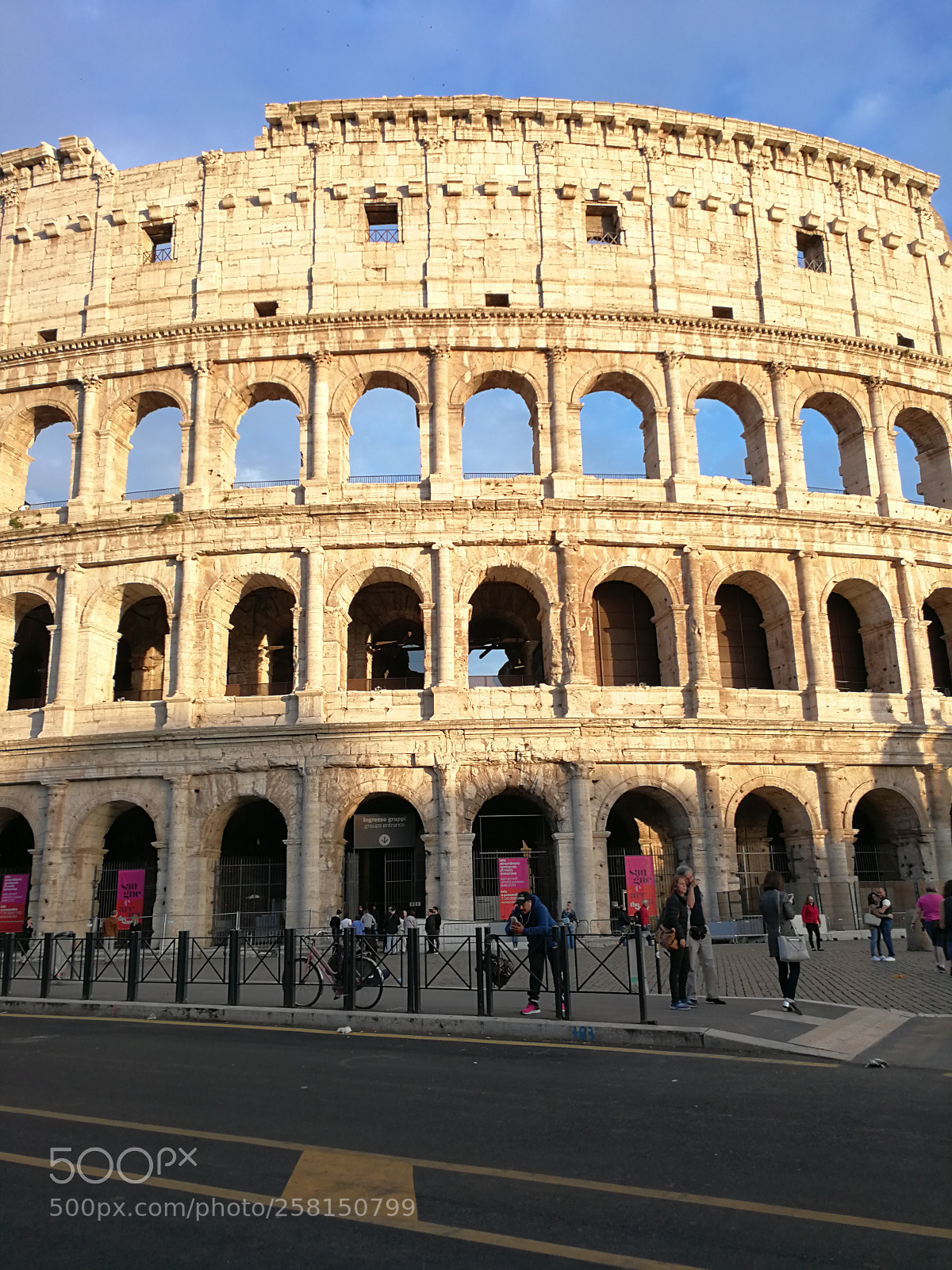 HUAWEI P10 sample photo. Colosseo photography