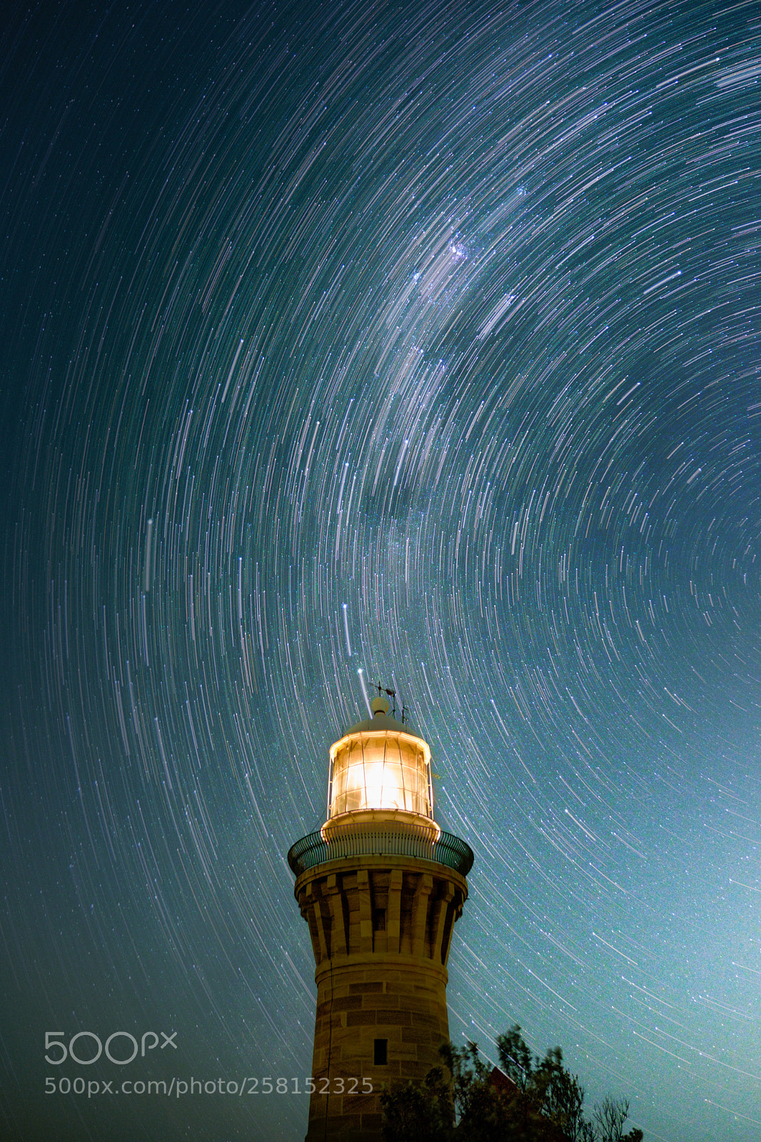 Fujifilm X-H1 sample photo. Barrenjoey lighthouse star trails photography