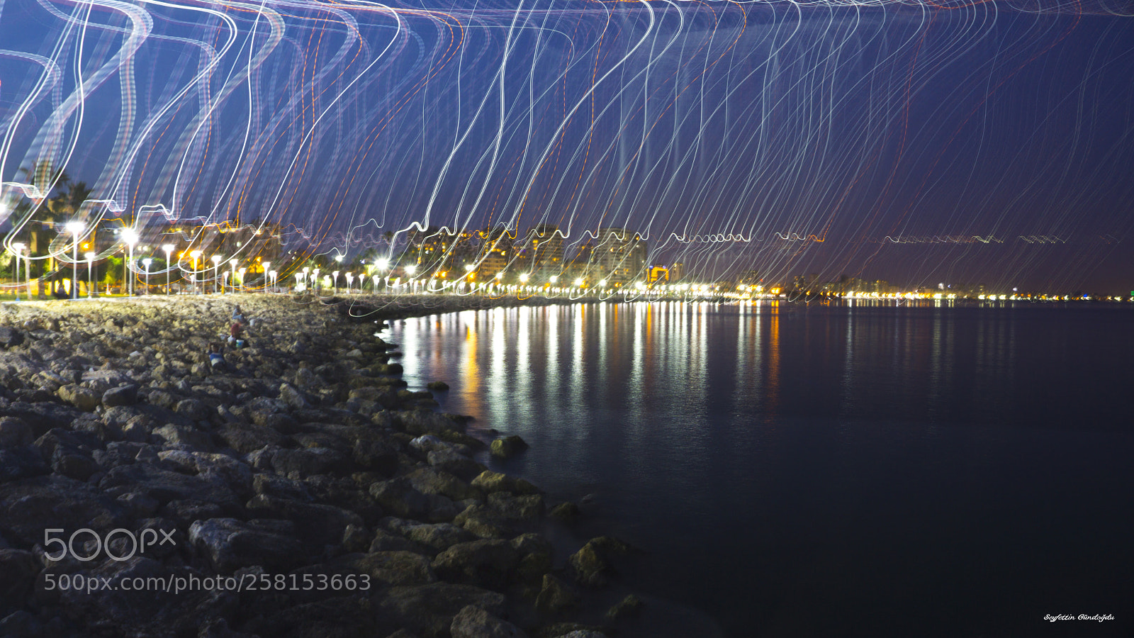Sony a6000 sample photo. Mersin city - light photography