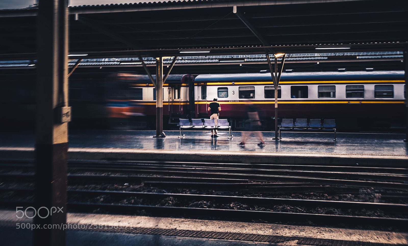 Sony a7 III sample photo. Waiting  photography
