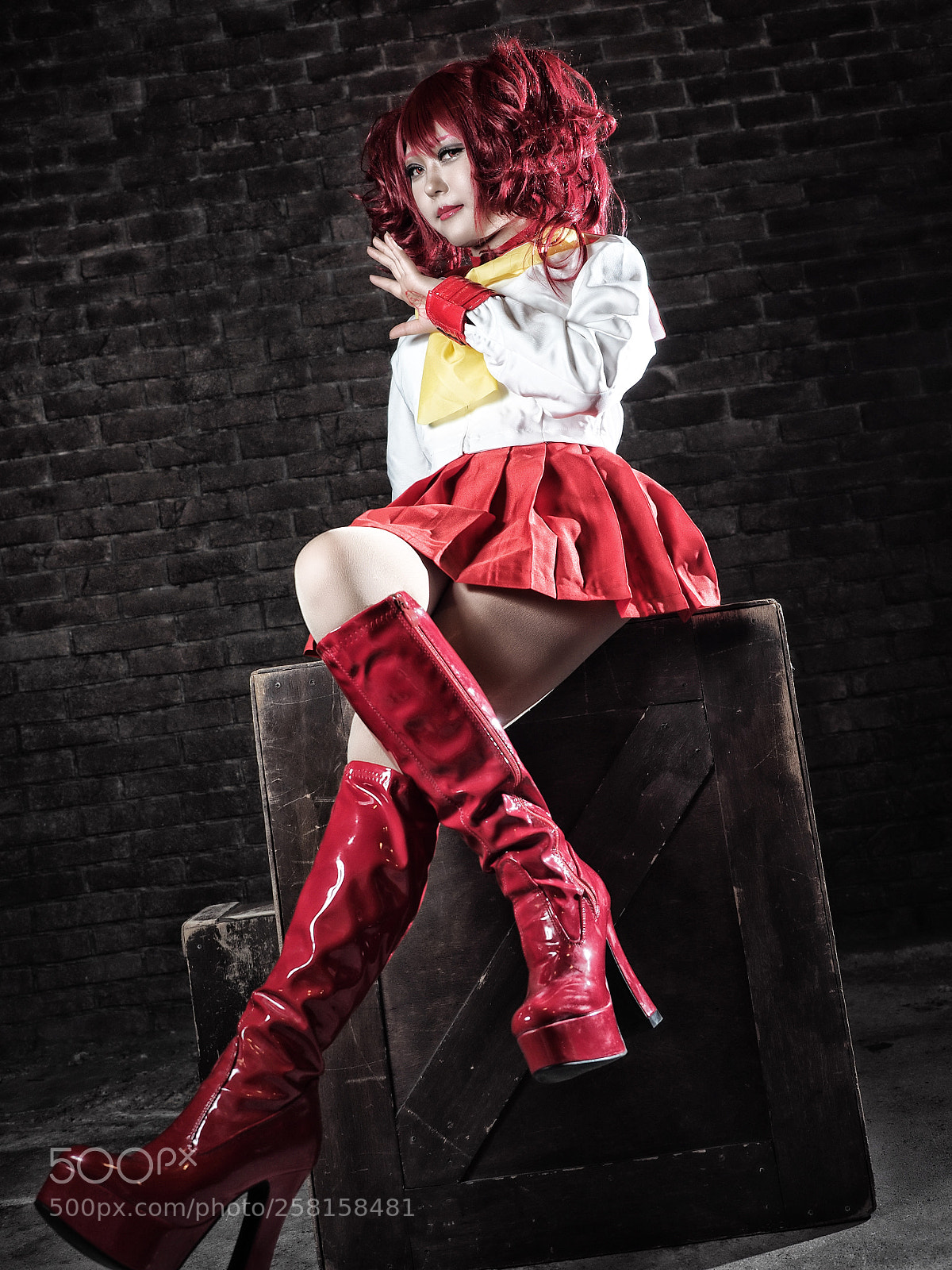 Olympus OM-D E-M5 II sample photo. Reiko the zombie shop photography