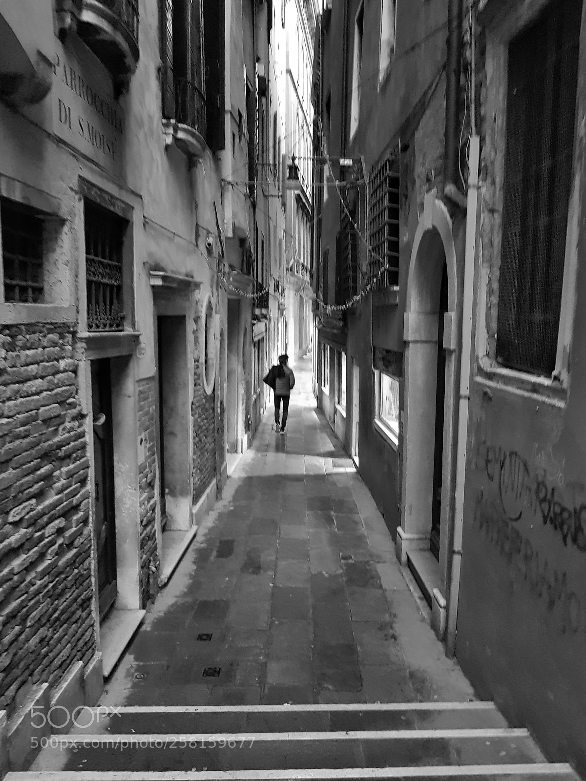 Samsung Galaxy S8+ sample photo. #calle #blackandwhite #venezia #venecia?? photography