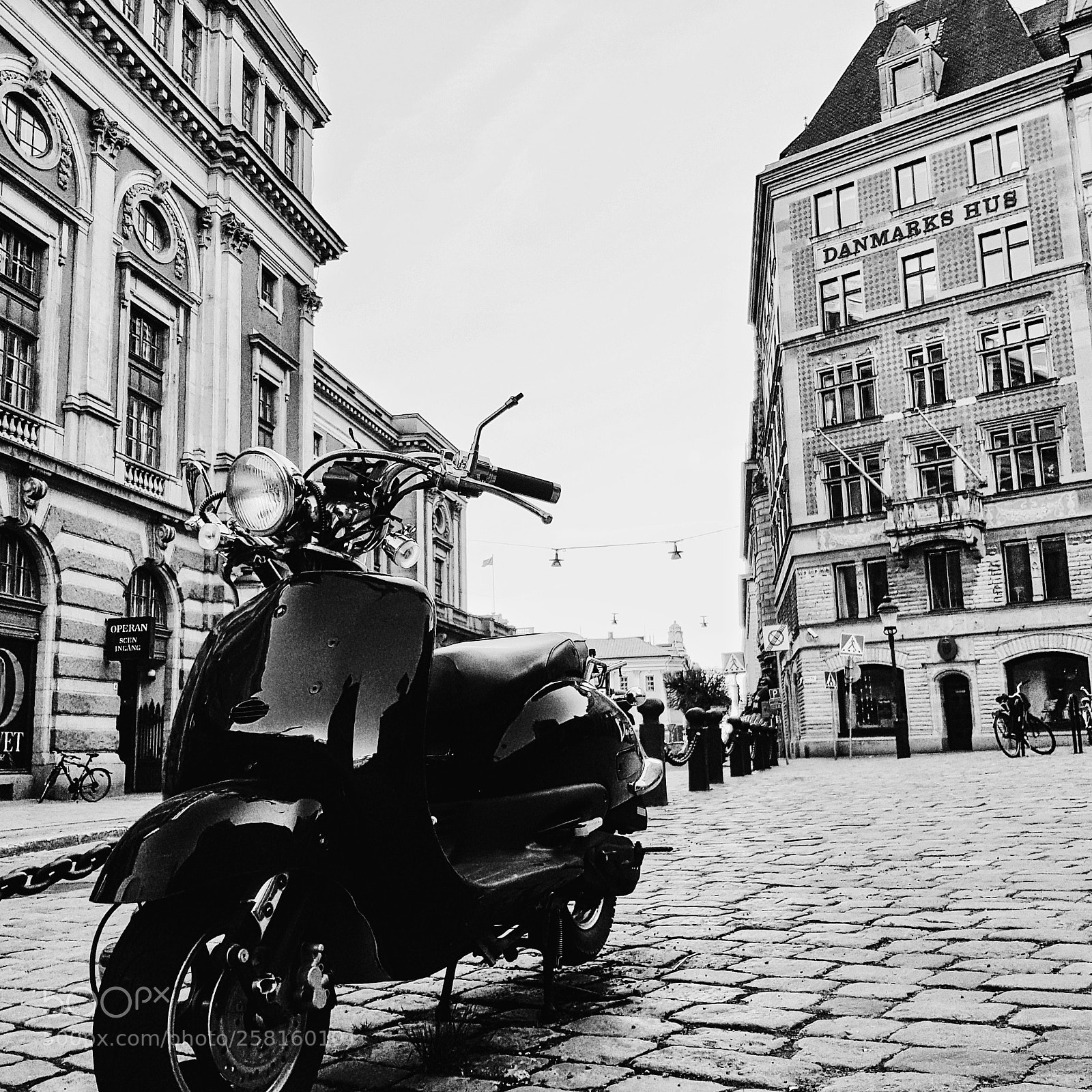 Samsung Galaxy S8 sample photo. Scooter photography
