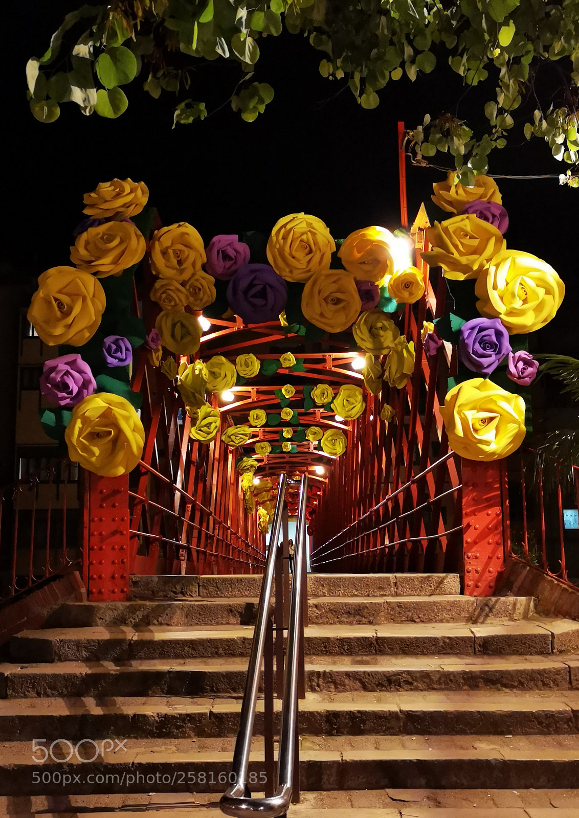 HUAWEI CLT-L09 sample photo. Nigth photography