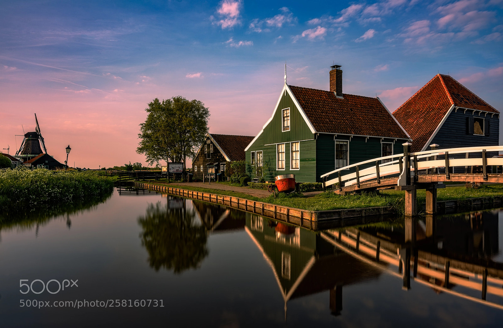 Sony a7R II sample photo. ~ dutch icon ~ photography