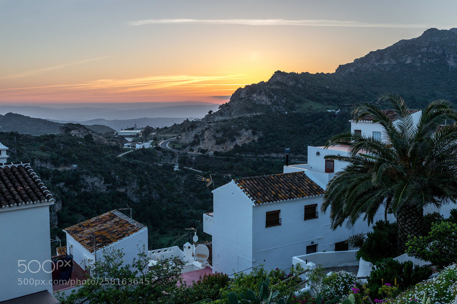 Canon EOS 6D Mark II sample photo. Atardecer casares photography