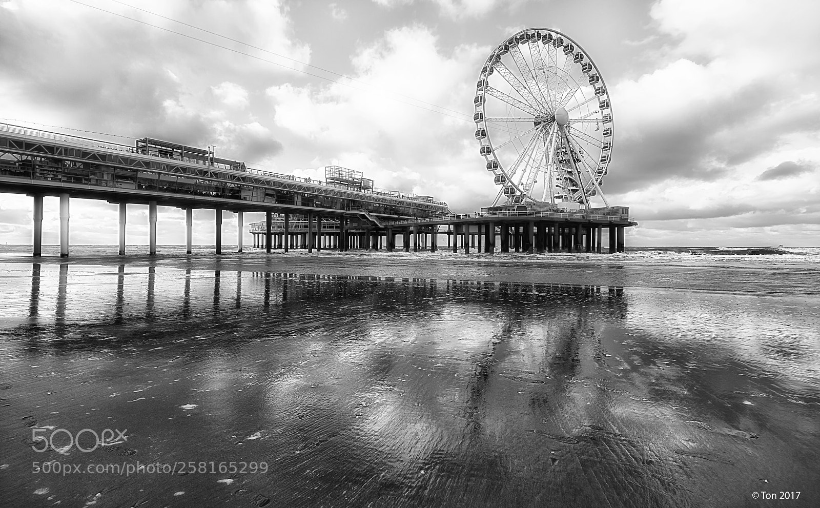 Canon EOS 70D sample photo. The pier, scheveningen nl photography