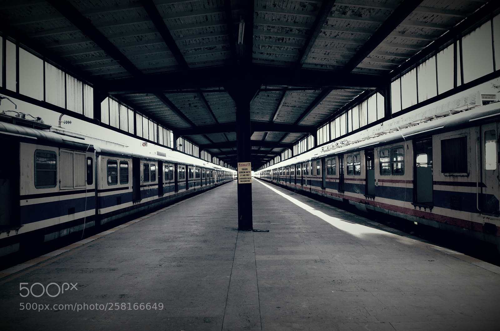 Nikon D7000 sample photo. Black and white trains photography