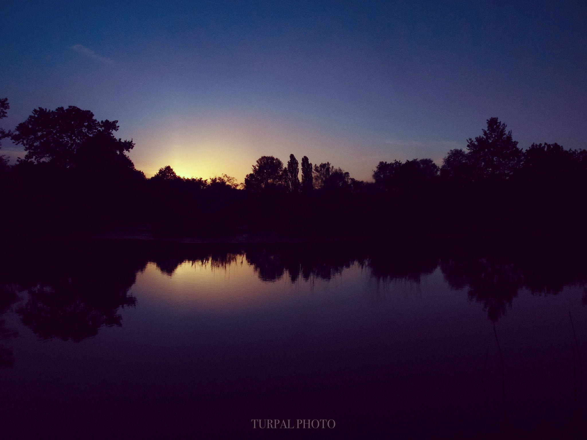 Samsung EX1 sample photo. Argun  photography