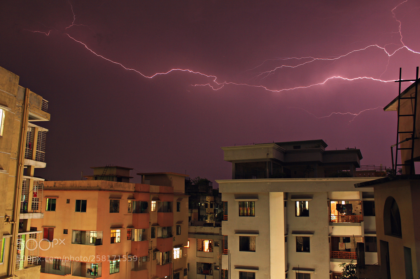 Canon EOS 600D (Rebel EOS T3i / EOS Kiss X5) sample photo. || sky rages v || photography