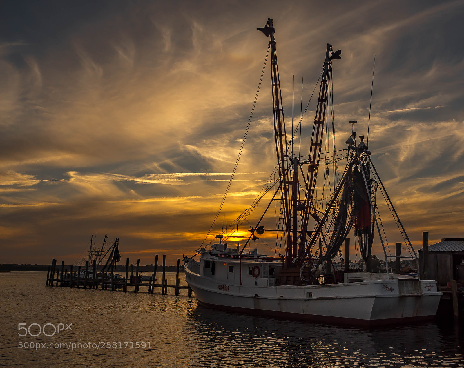 Olympus OM-D E-M10 II sample photo. Sunset at the coast photography