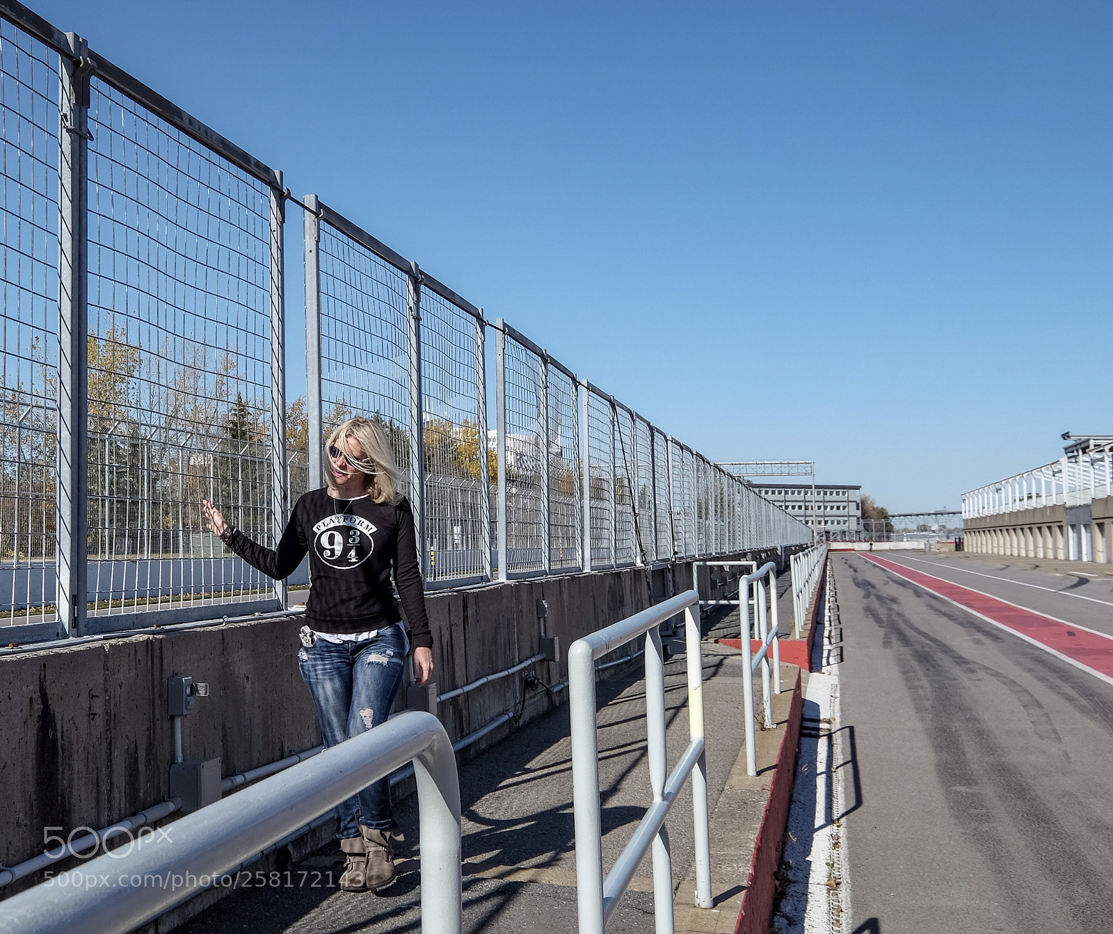 Fujifilm X-T1 sample photo. Pit wall  photography