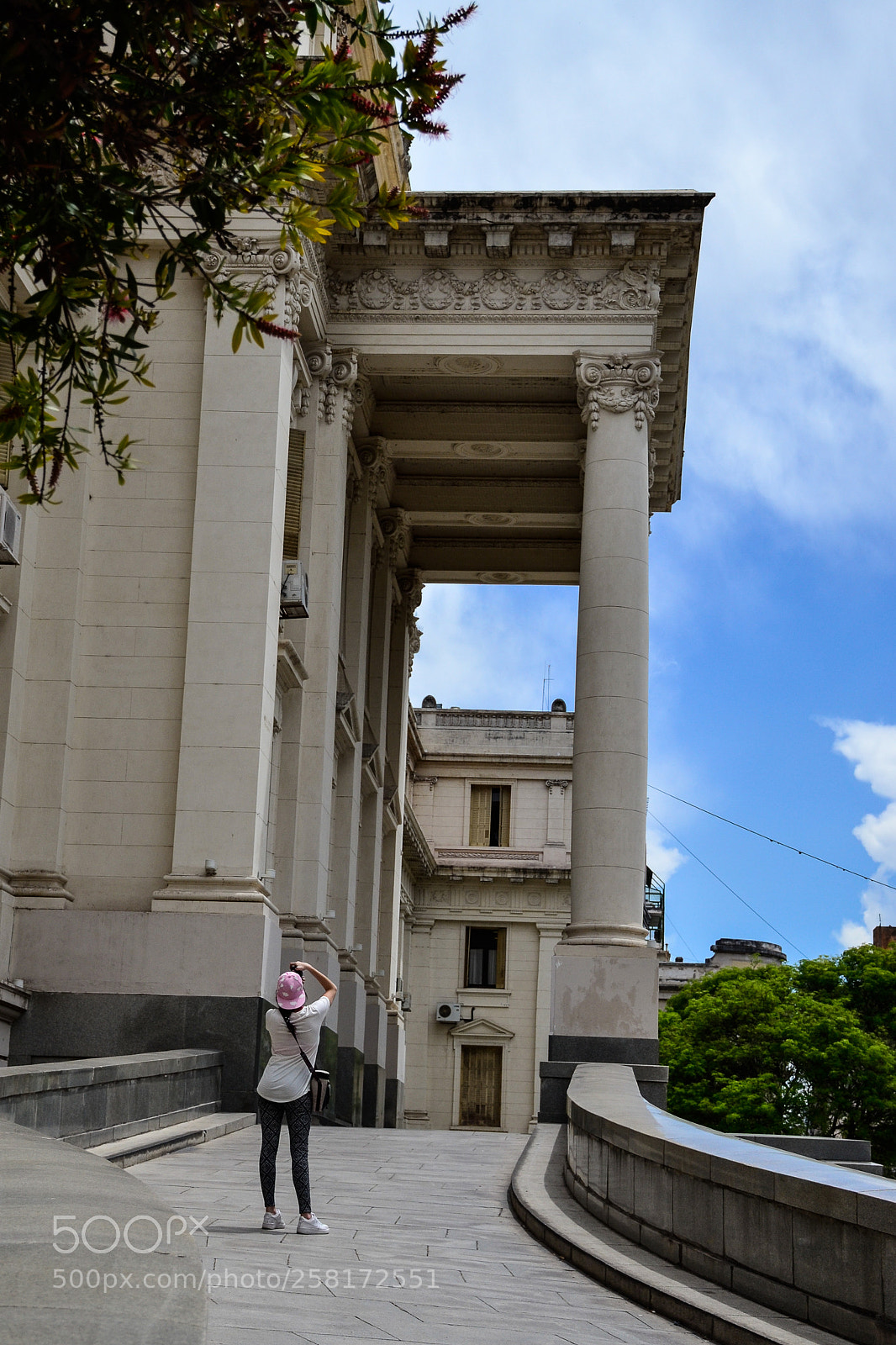 Nikon D3100 sample photo. Escala photography