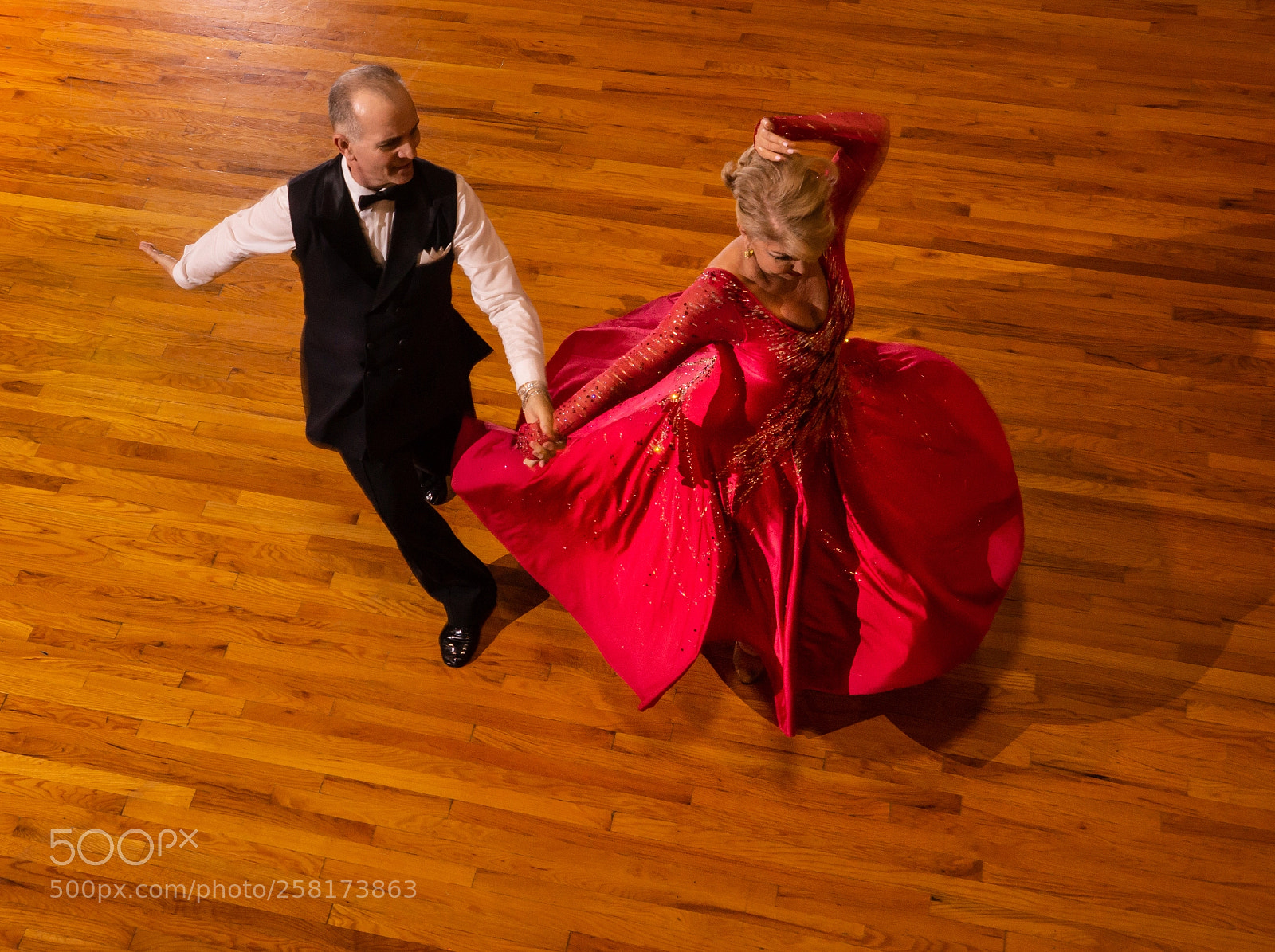Sony Alpha NEX-7 sample photo. Red dress dancer photography