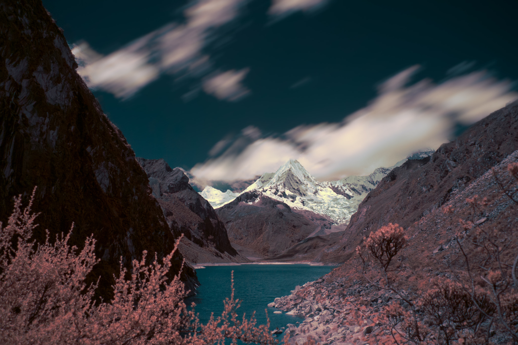 Panasonic Lumix DMC-GF3 sample photo. Paron nvens movimento peru infrared photography