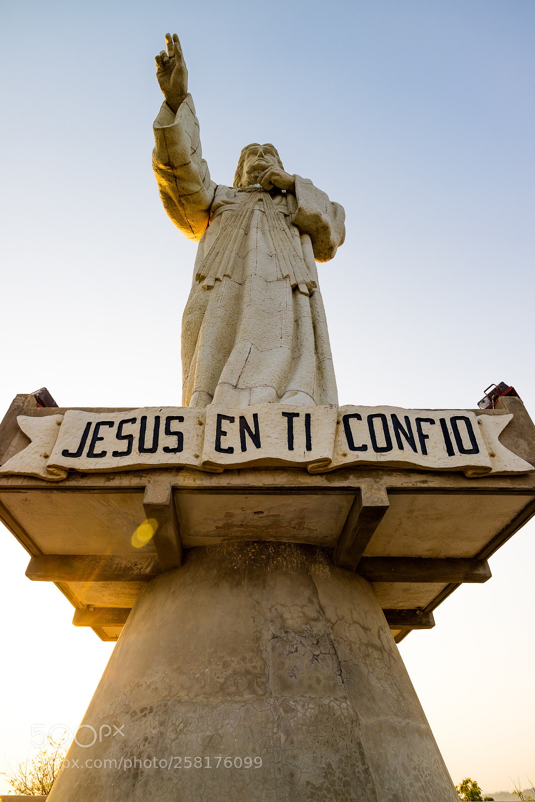 Canon EOS M3 sample photo. Jesus photography