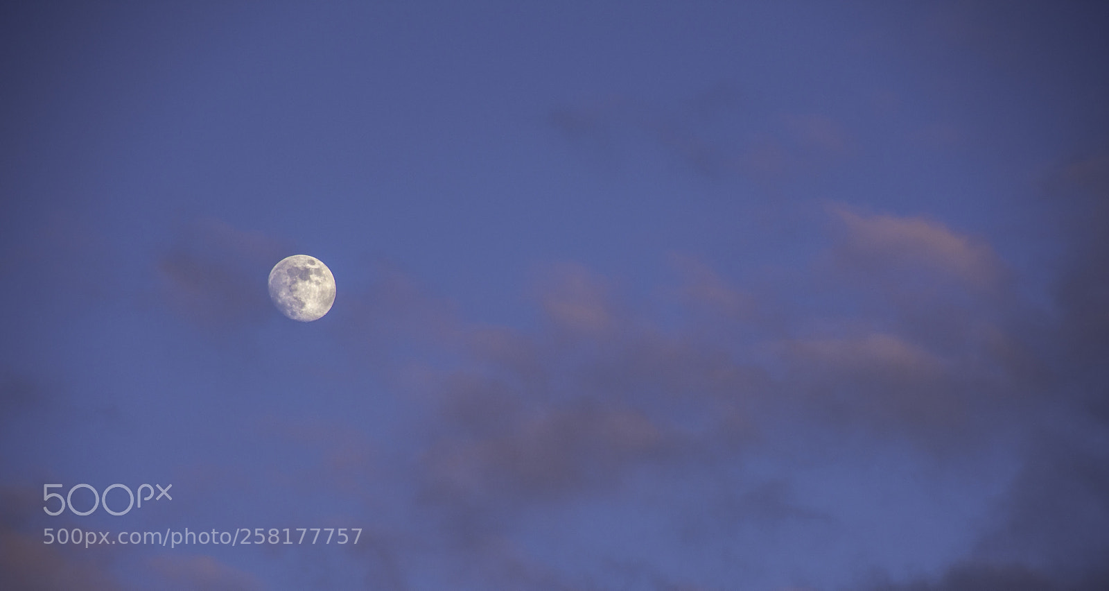 Nikon D7200 sample photo. Moon and clouds. photography