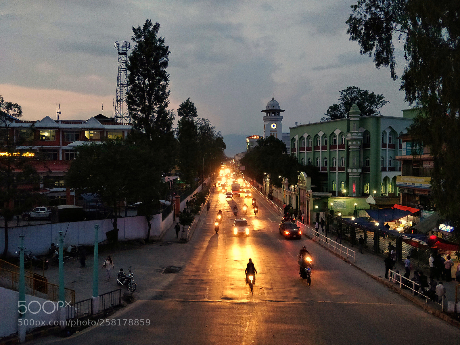 OnePlus 5T sample photo. Moody evening in kathmandu photography