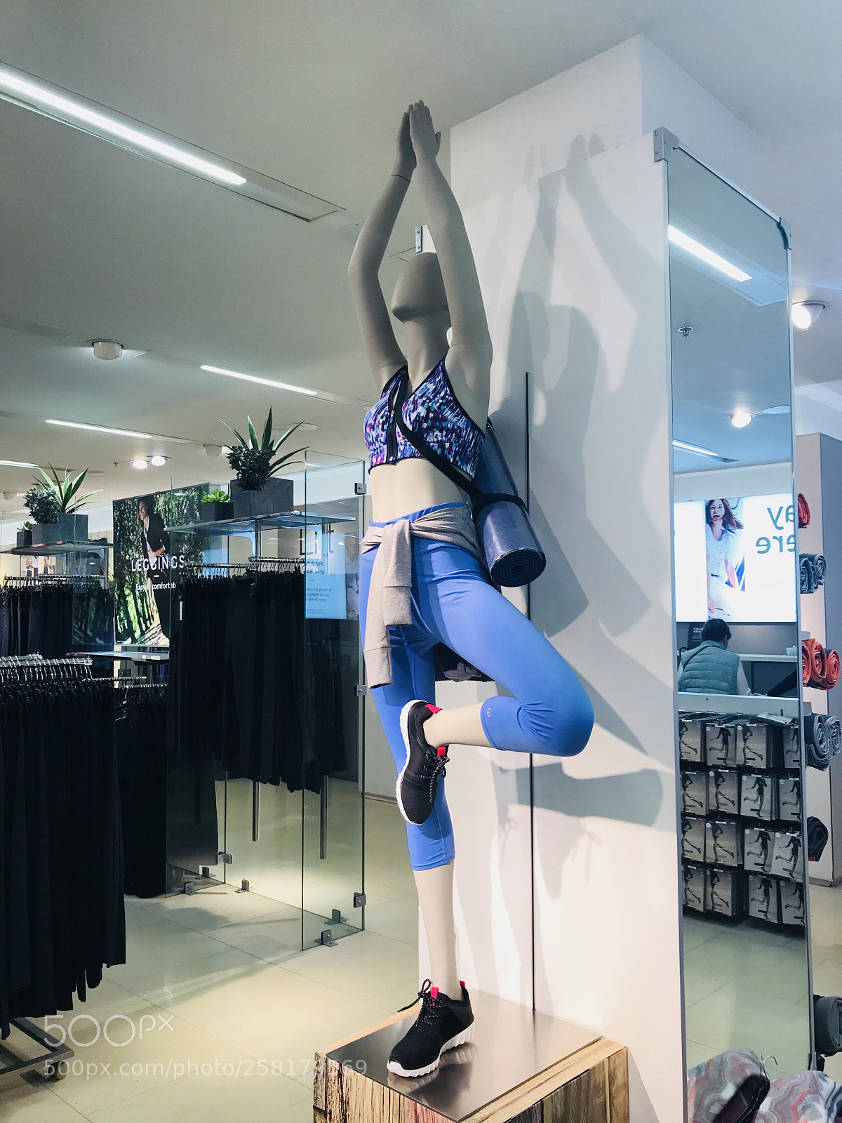 Apple iPhone 7 sample photo. Yoga photography